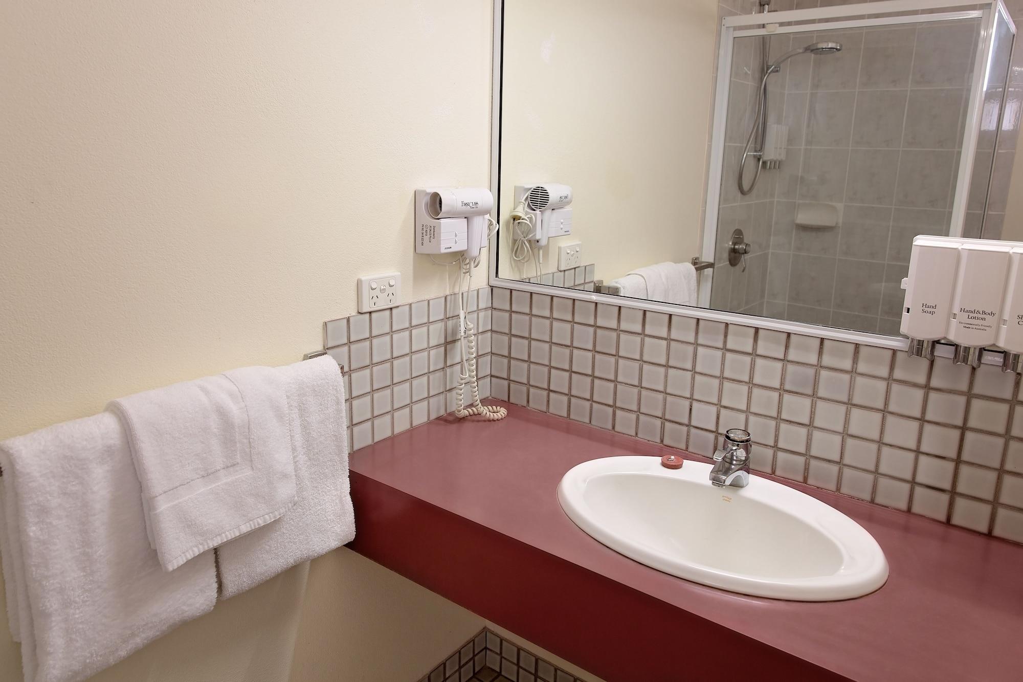 White Lace Motor Inn Mackay Ngoại thất bức ảnh