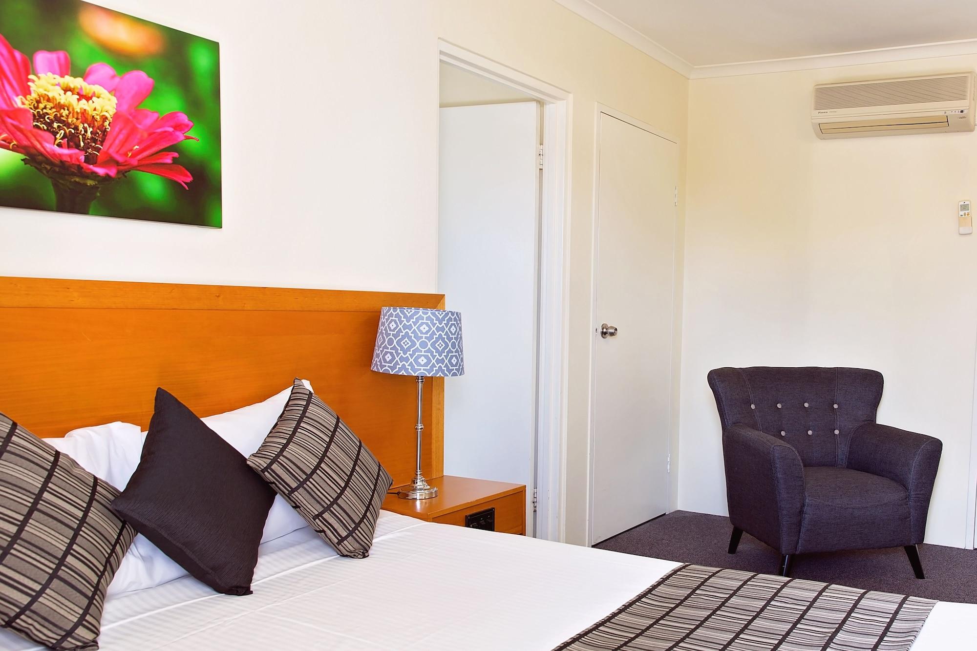 White Lace Motor Inn Mackay Ngoại thất bức ảnh