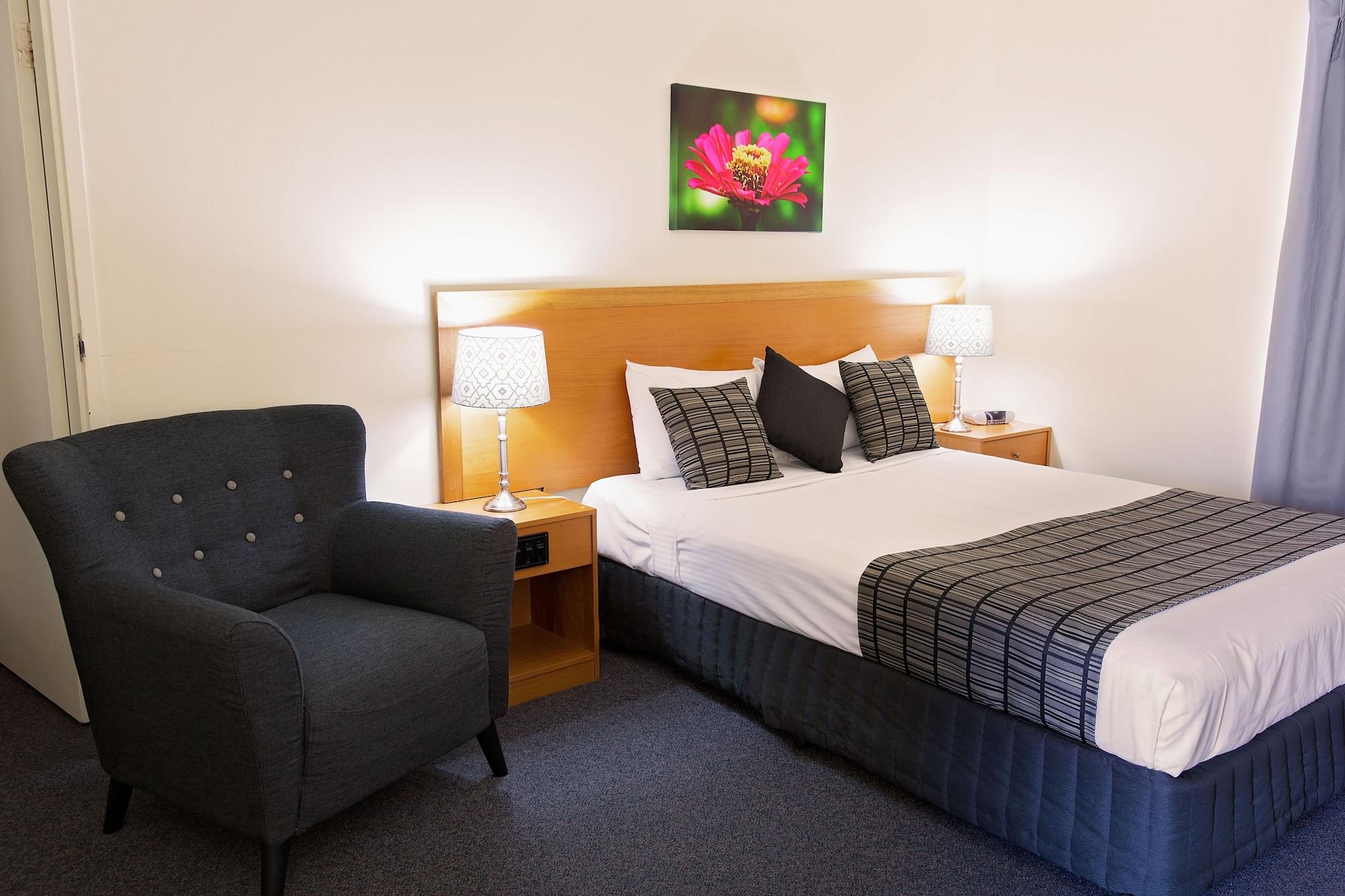 White Lace Motor Inn Mackay Ngoại thất bức ảnh