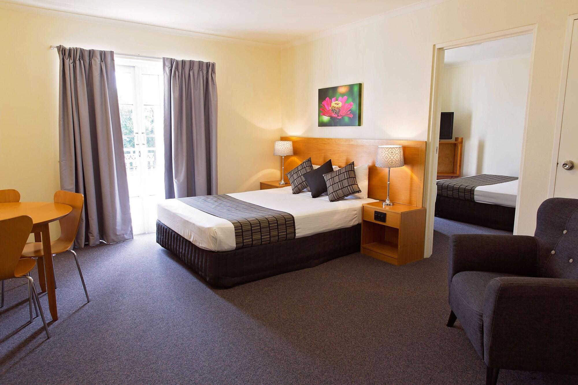 White Lace Motor Inn Mackay Ngoại thất bức ảnh